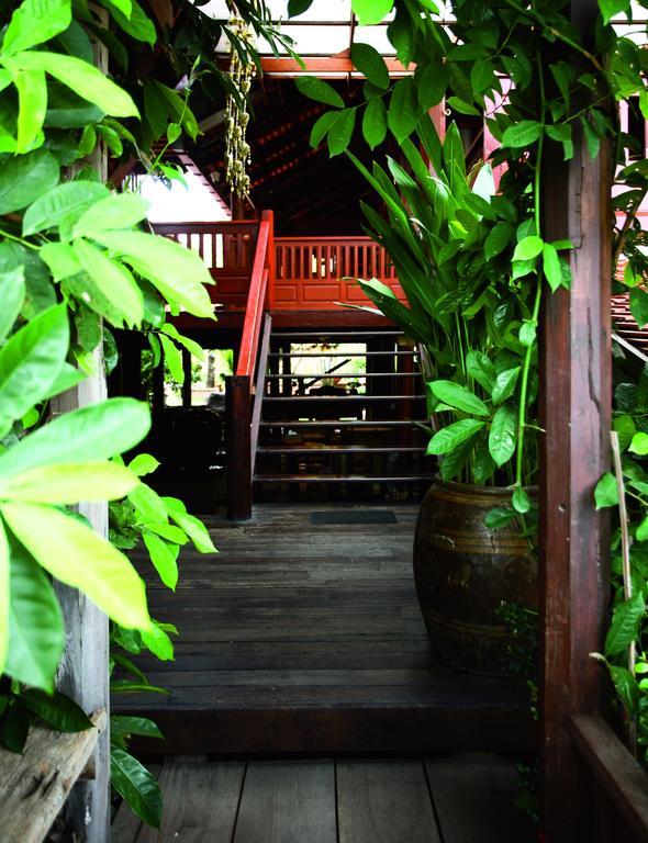 Ayutthaya Retreat Hotel Exterior photo